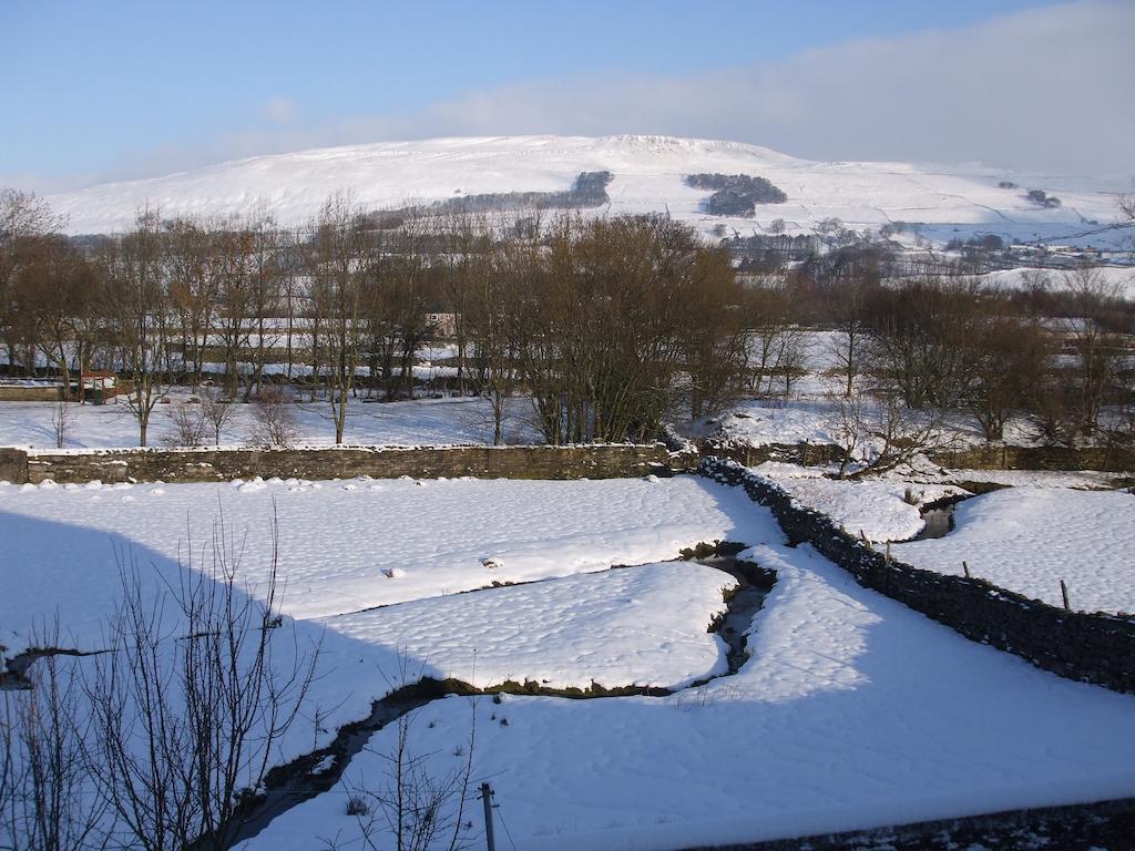 Ebor House Bed & Breakfast Hawes Eksteriør bilde